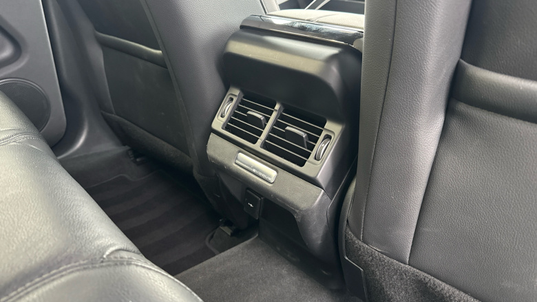 Land Rover Range Rover Evoque 2.0 D200 R-Dynamic SE 5dr Auto Diesel Hatchback